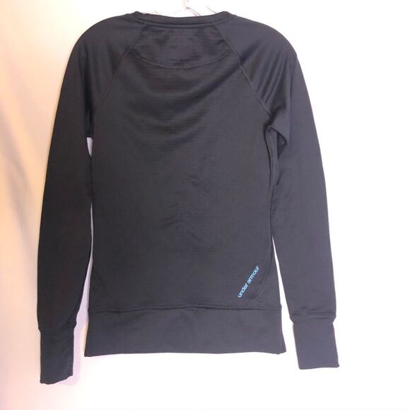 Under Armour Cool Gear Black Athletic Top, Small - Picture 4 of 4